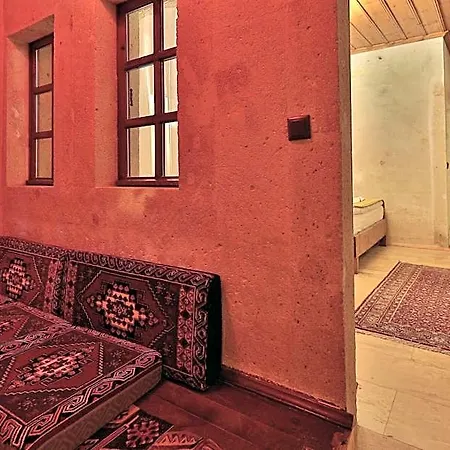 House فندق 5*
